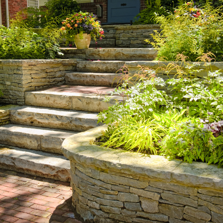 Landscaper in Bloomfield Hills, Michigan Landscaper in Bloomfield Hills, Michigan